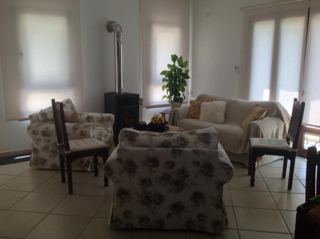 Ta Spitakia Tis Theodosias Apartment Калопанайотис Екстериор снимка
